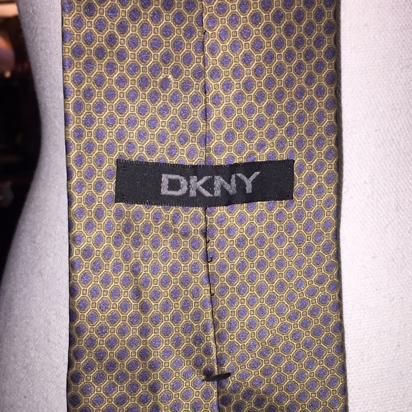 DKNY silk tie - Picture 5 of 5